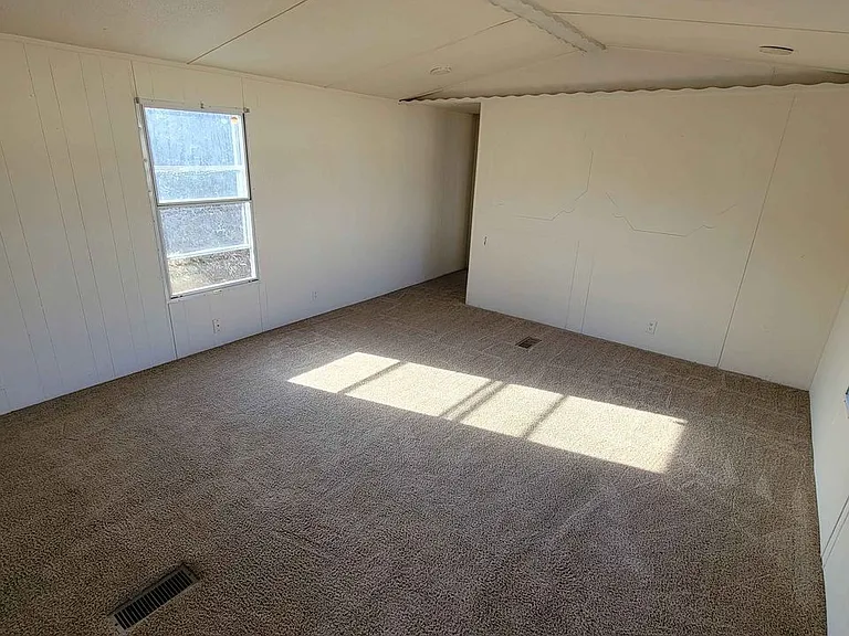 6454 Bunker Hill Rd — Photo 7