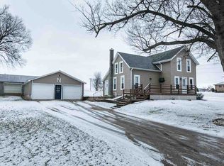 1111 3rd Ave SE, Cascade, IA 52033