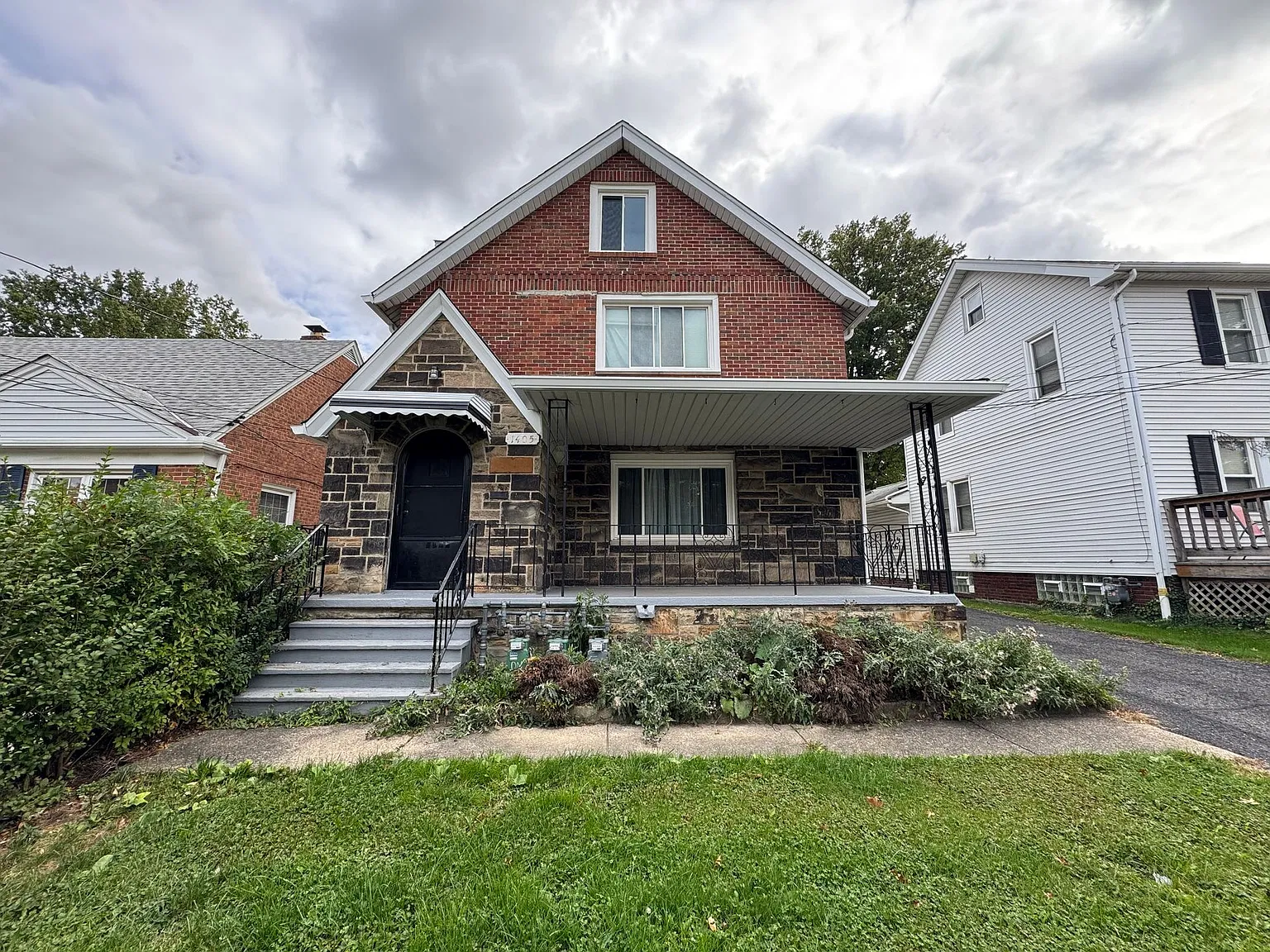 1405 Sheffield Road — Photo 1