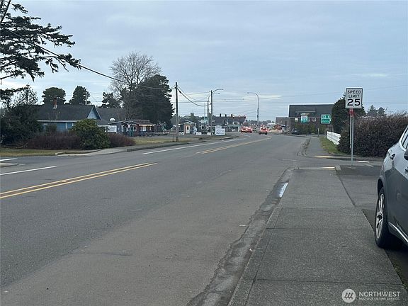 4th image of 1309 Pacific Avenue S