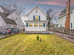 1909 W Malcolm X St, Lansing, MI 48915