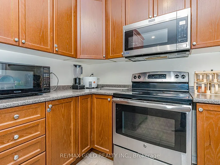 65 Niagara Trl — Photo 17
