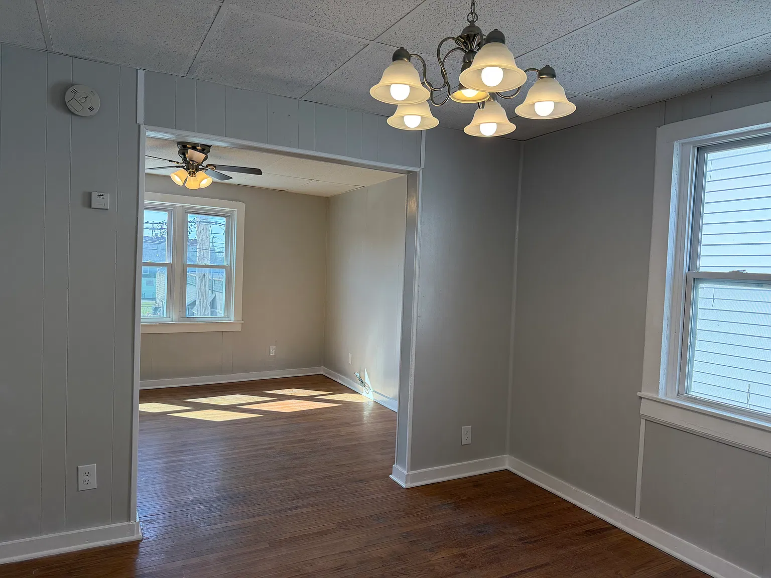 2 bed, $1,252 — Photo 2
