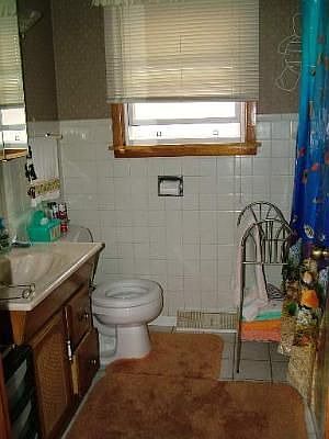 4th image of 3607 Scott St
