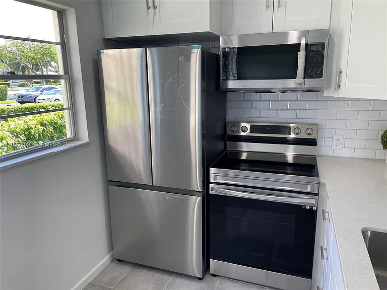 136 Brighton Dr #136-D — Photo 6