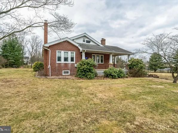 490 Cowpath Rd, Telford, PA 18969