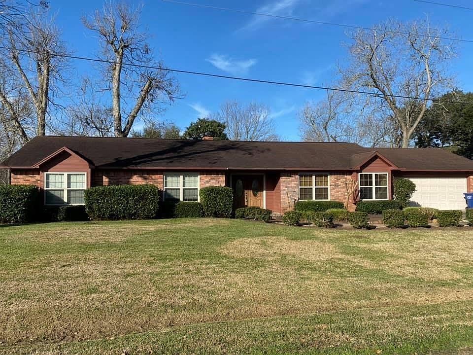 1st image of 182 Nueces St