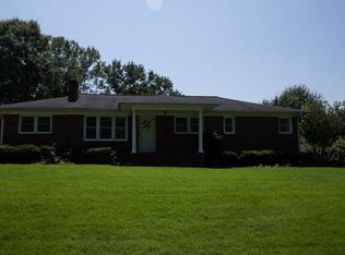 404 Kendrick St, Greer, SC 29651