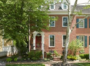 23 Kent Gardens Cir, Gaithersburg, MD 20878