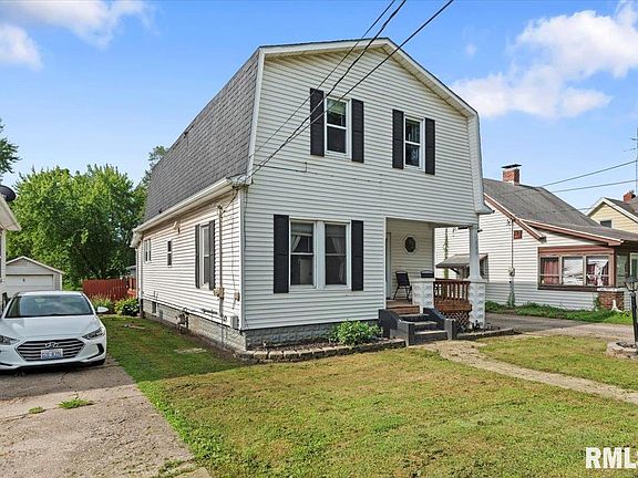 2nd image of 909 E College Ave