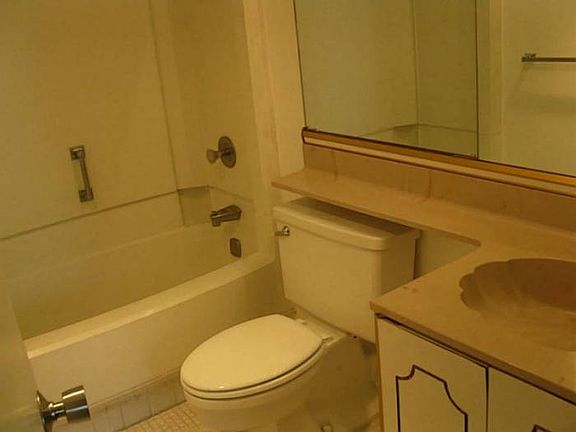 3rd image of 14221 N Kendall Dr #310C