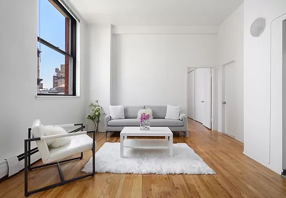 2nd image of 250 Mercer St APT D701