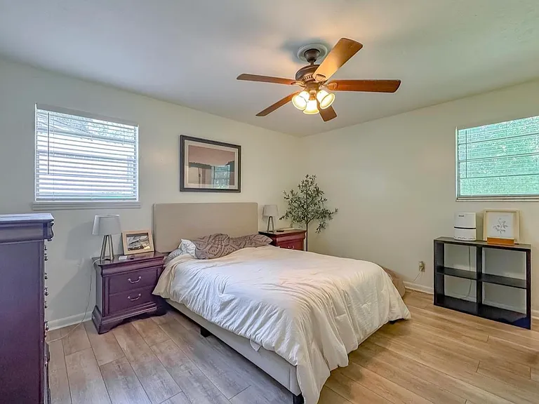 2034 Harriet Dr — Photo 15