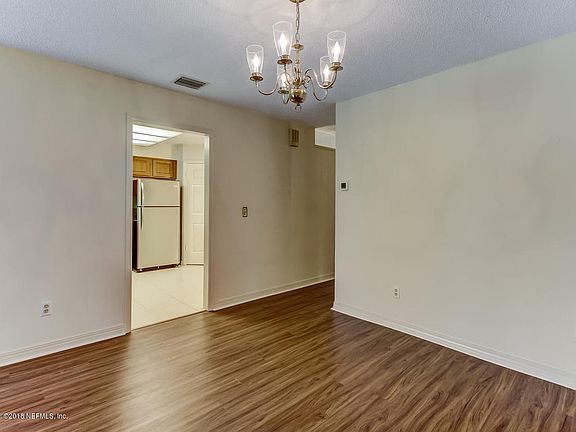 5th image of 4531 Sussex Ave Unit 2