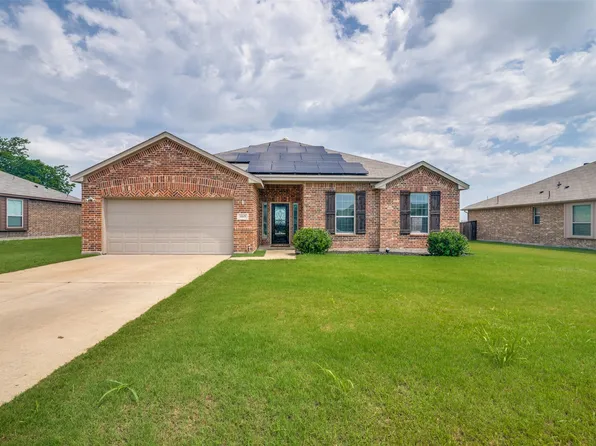 465 Collin St, Nevada, TX 75173