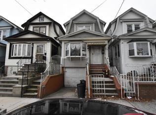 8916 92nd St, Woodhaven, NY 11421