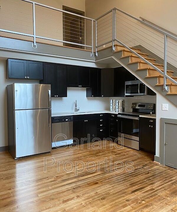 1st image of 821 Salem Ave SW #2