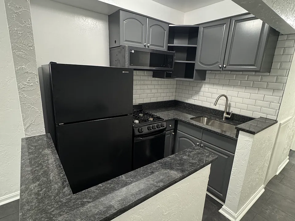 94 S 12th St #1