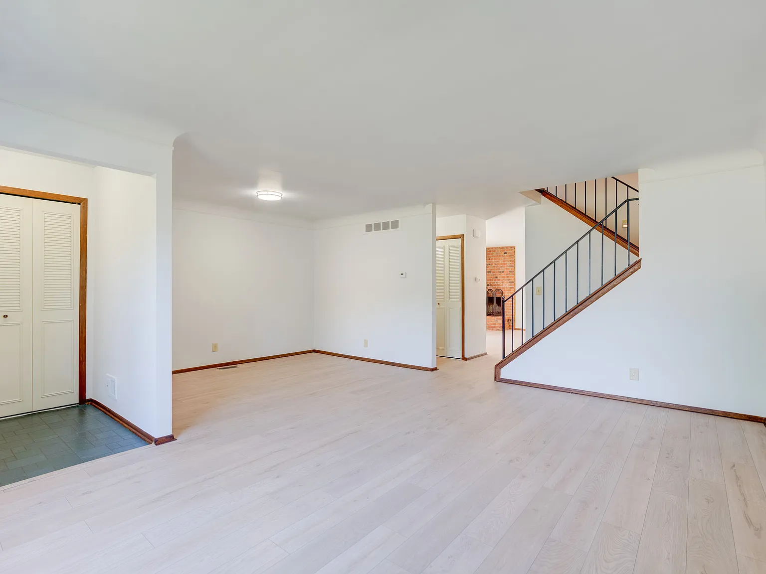 3 bed, 2.5 bath, 1620 sqft, $3,600 — Photo 2