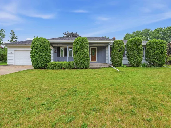 542 Wakefield Ave, Fond Du Lac, WI 54935