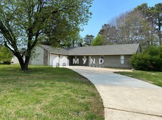 7225 Little Fawn Pkwy, Chattahoochee Hills, GA