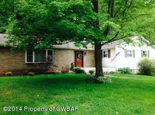 13 Birch St, Sugarloaf, PA 18249