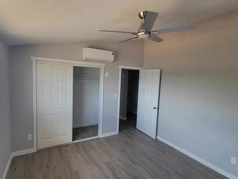 Sierra Linda Apartments — Photo 7