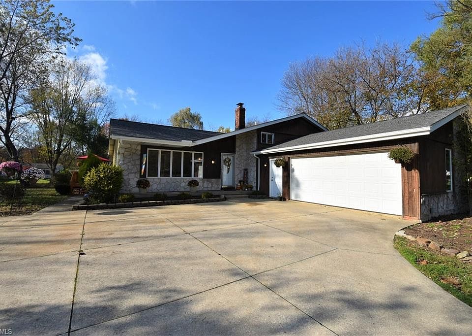 1st image of 8980 Crow Dr