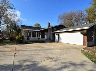 8980 Crow Dr, Macedonia, OH 44056
