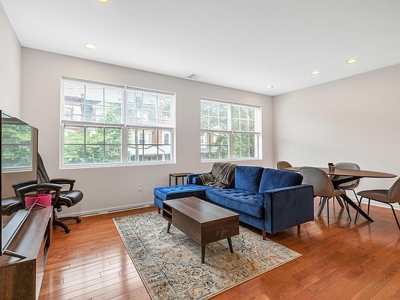 3rd image of 4821 Florence Ave APT D