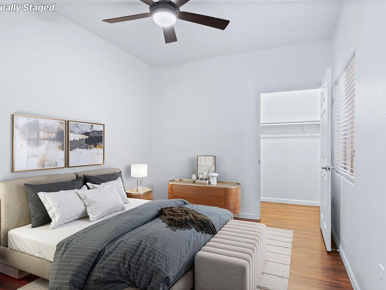 3 bed, 1211 sqft, $2,580 — Photo 3