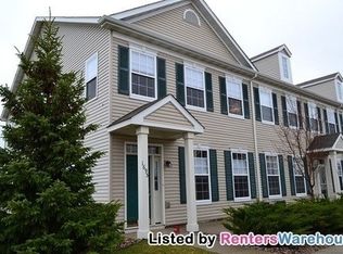 1695 Liberty Cir, Shakopee, MN 55379