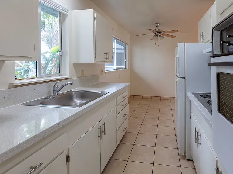 1540 Jackson St — Photo 17