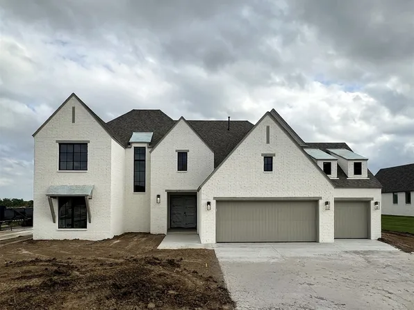 1503 Cedarwood Dr, Claremore, OK 74017