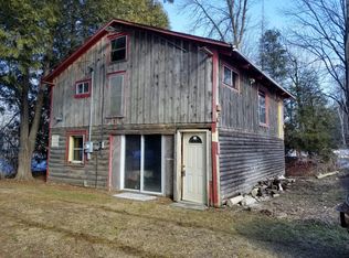15723 E Spring Lake Rd, Valders, WI 54245