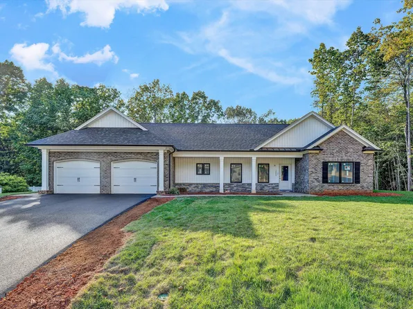 1093 Jewel Trl, Moneta, VA 24121