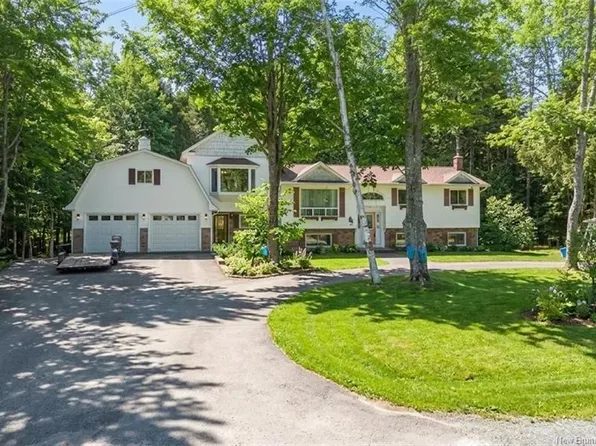 25 Burton Evergreen Dr, Burton, NB E2V 3E4