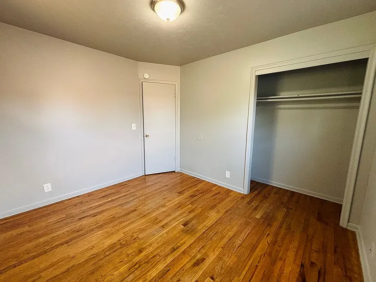 4686 Kansas Ave — Photo 9