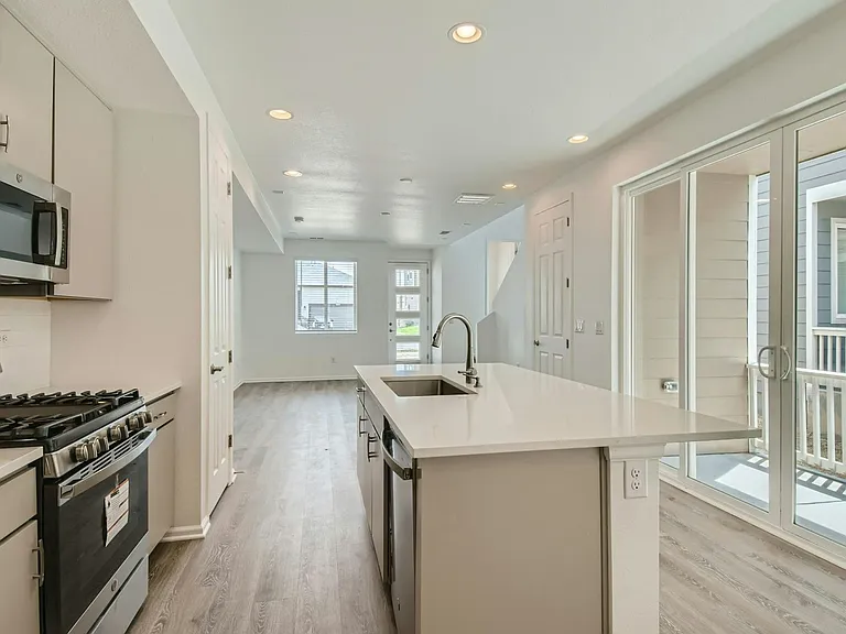 9671 Truckee St — Photo 12