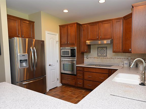 5th image of 11557 Allaire Ct