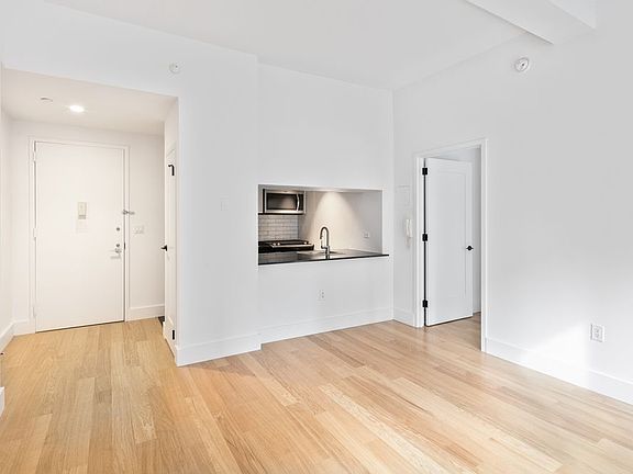 2nd image of 63 Wall St APT 1417