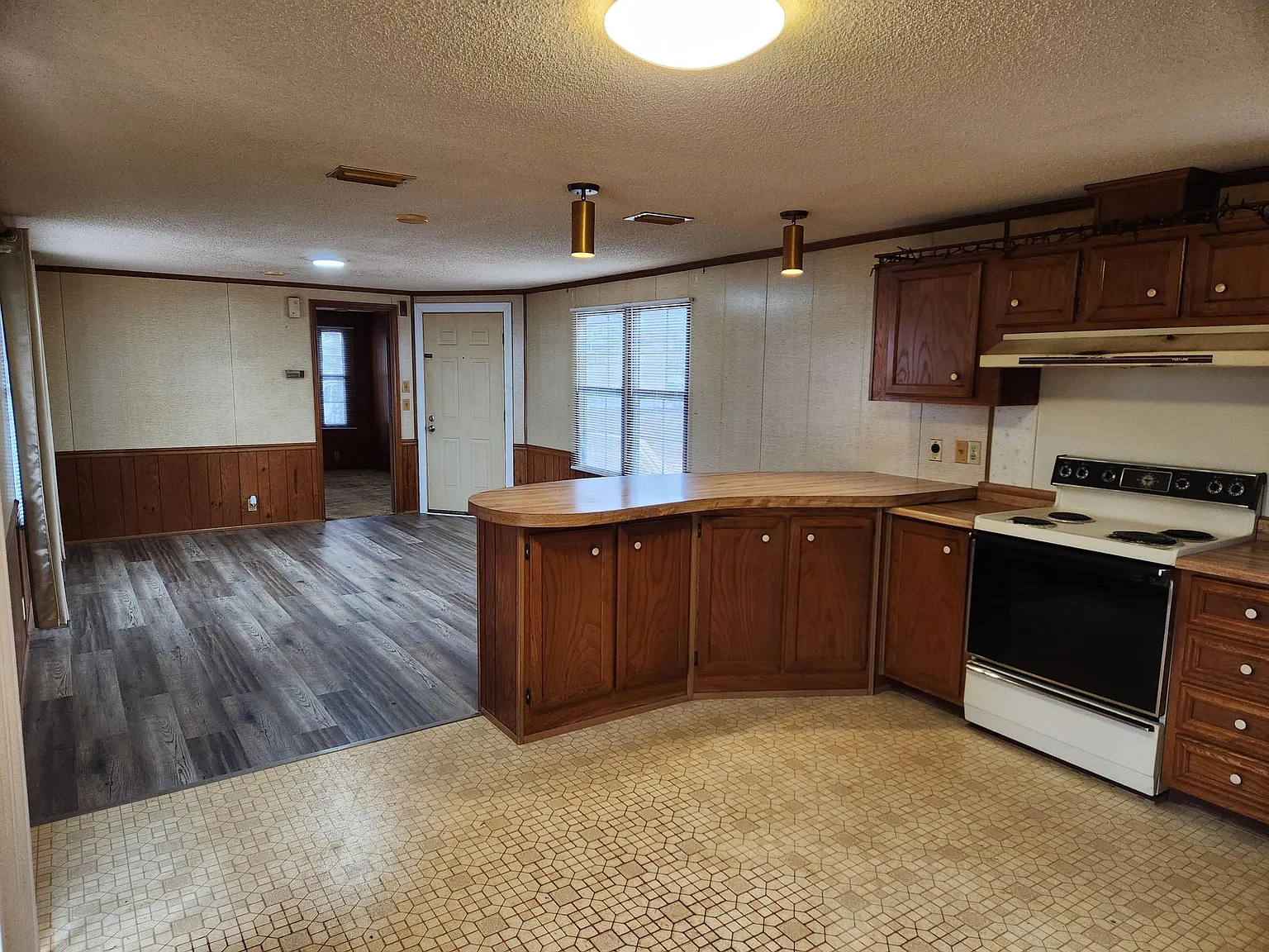 3 Sorrell Dr — Photo 2