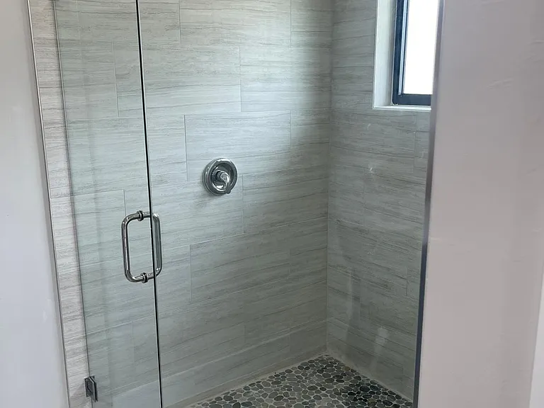 3007 33rd St SW — Photo 3