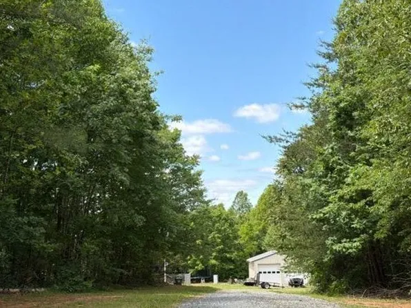 634 Phoebe Pond Rd, Concord, VA 24538