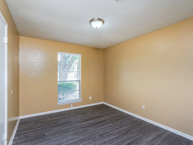 23331 Bayleaf Dr — Photo 13