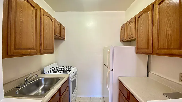 Rented by Sovereign Associates | media 21