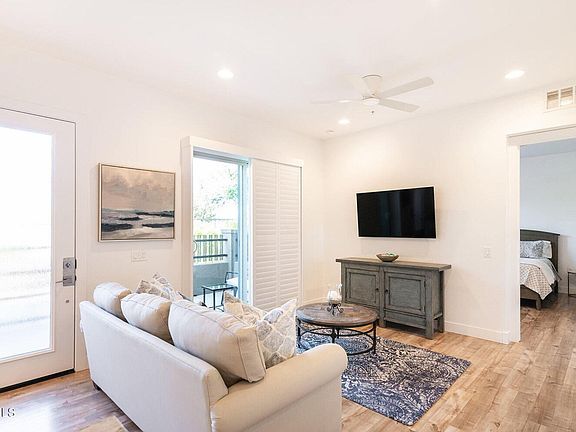 5th image of 6565 E Thomas Rd Unit 1049