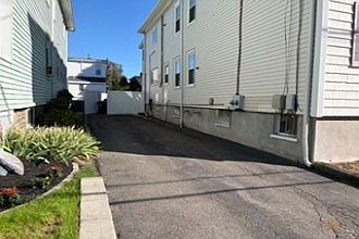 2nd image of 122 West St #120