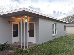 916 S Kansas St, La Porte, TX 77571
