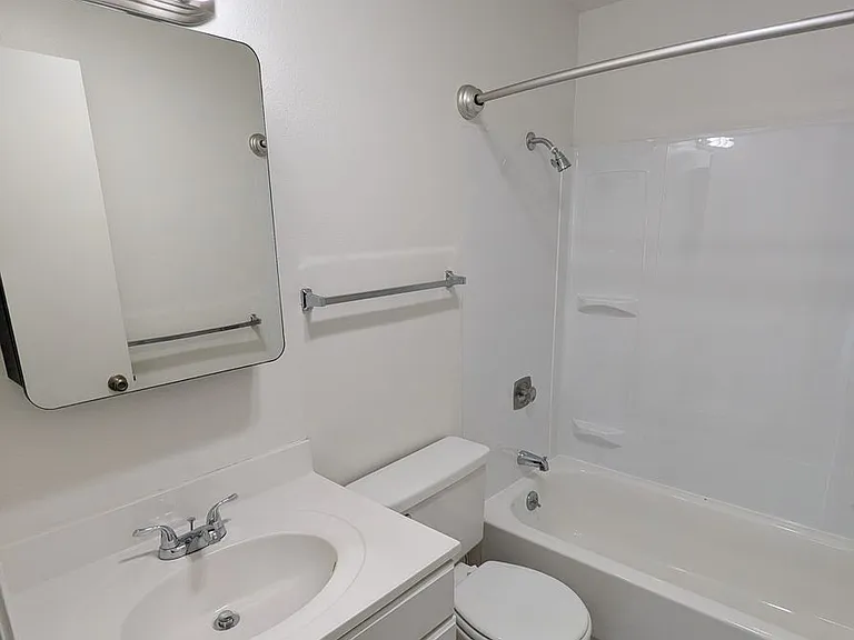 Apartment Complex ~ Murphy Manor — Photo 31